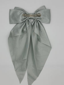 Mystery Bow with Barrette
