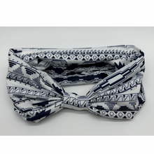 Load image into Gallery viewer, Headband: White and dark blue

